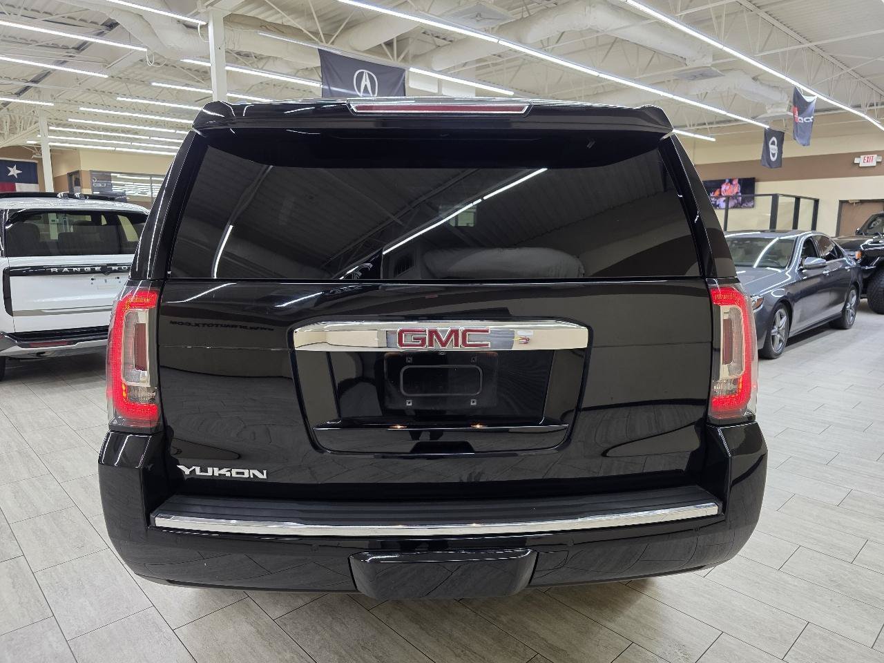 Used 2019 GMC Yukon Denali w/ Open Road Package AWD/4WD image 7