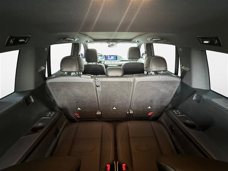 Used 2024 Mercedes-Benz GLS 450 4MATIC image 22