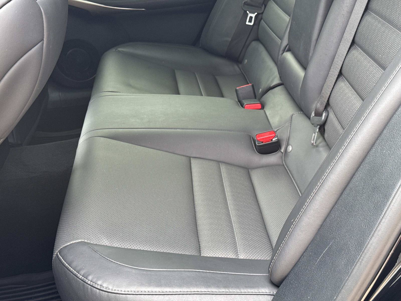 Used 2018 Lexus IS 350 F Sport RWD image 18