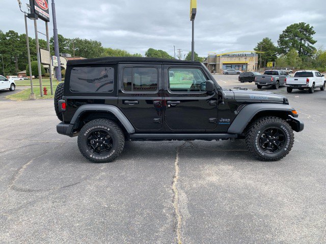 Used 2023 Jeep Wrangler Unlimited w/ Cold Weather Group AWD/4WD image 4