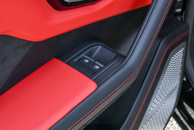 Used 2020 Lamborghini Urus image 30