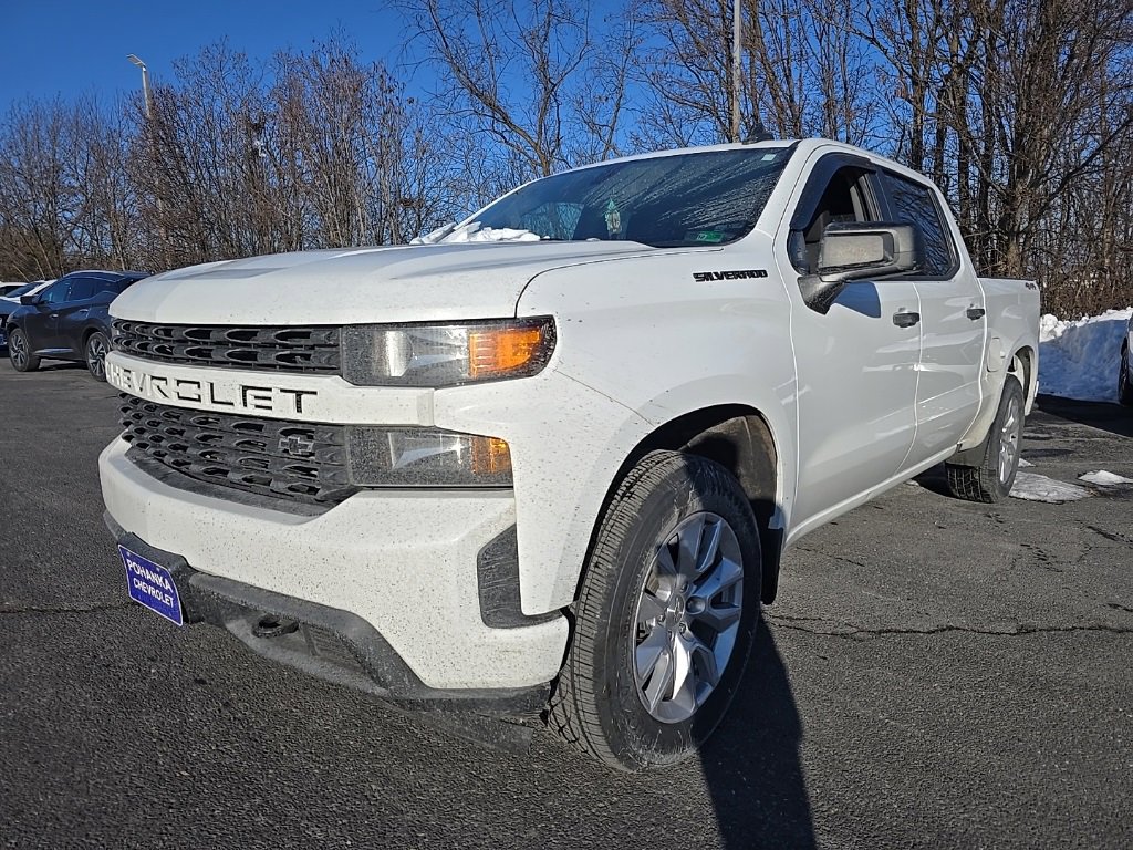 Used 2022 Chevrolet Silverado 1500 Custom w/ LPO, Dark Essentials Package image 4