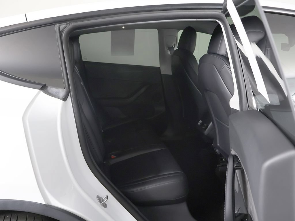 Used 2021 Tesla Model Y Performance AWD/4WD image 30