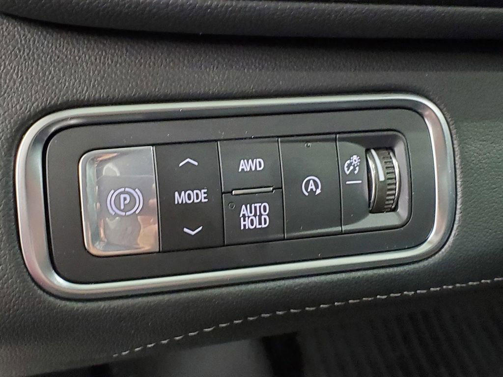New 2026 Buick Enclave Avenir w/ Super Cruise Package image 33