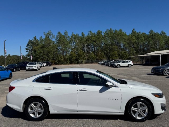 Used 2021 Chevrolet Malibu LS w/ Driver Confidence Package II image 8