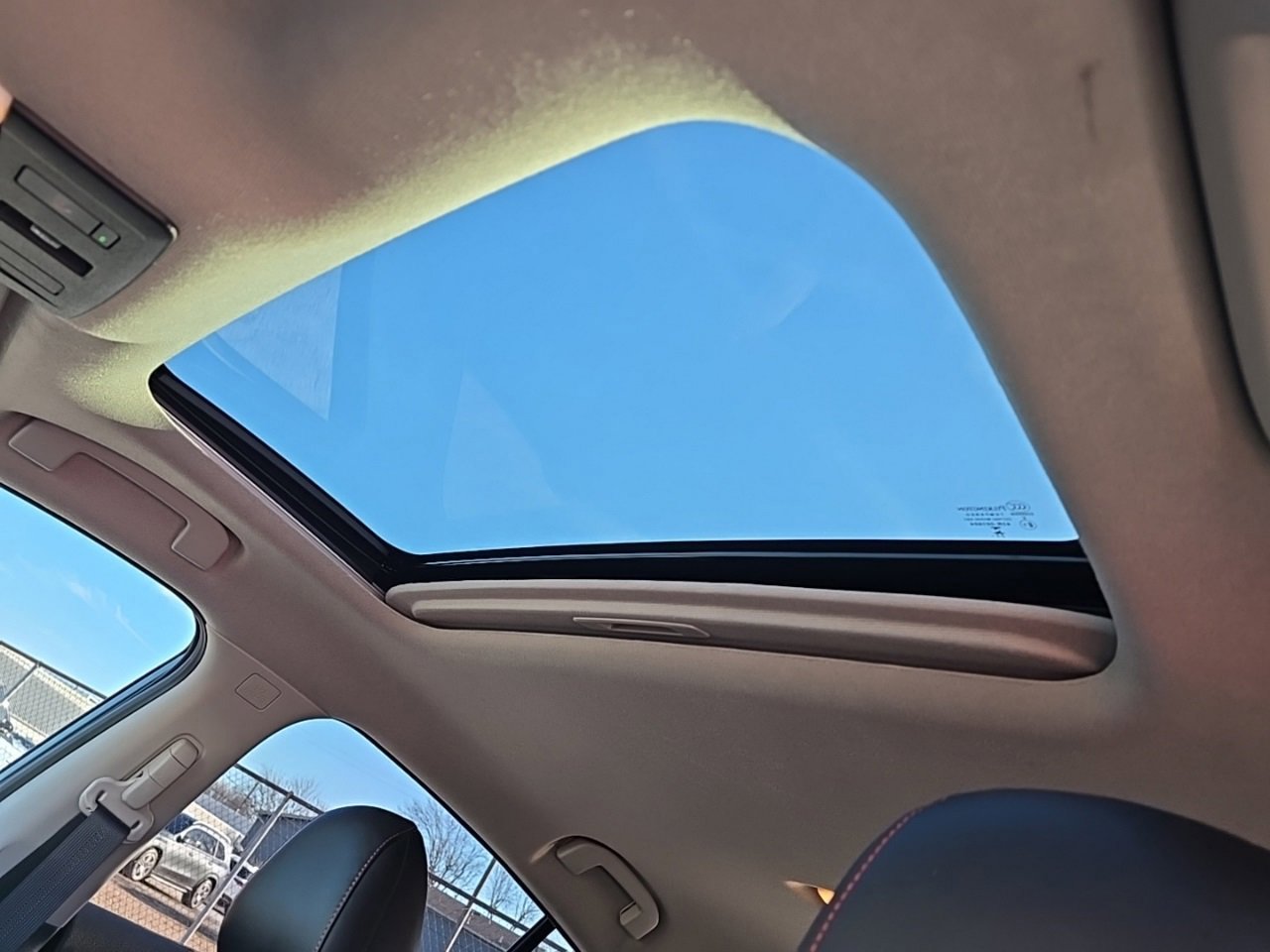 Used 2024 Nissan Sentra SR w/ SR Premium Package image 28