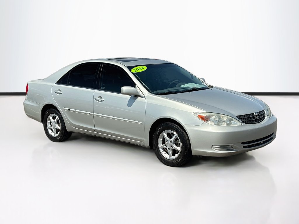 Used 2004 Toyota Camry LE FWD image 3