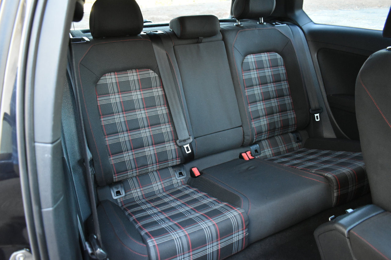 Used 2015 Volkswagen GTI S image 24