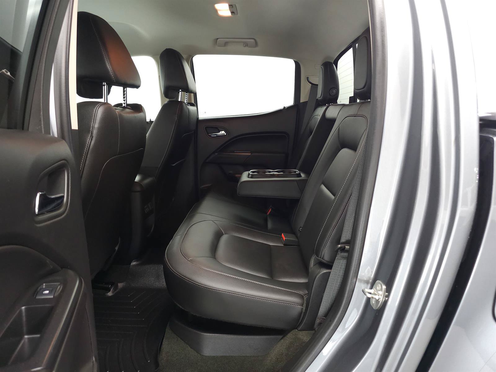 Used 2018 Chevrolet Colorado ZR2 AWD/4WD image 5