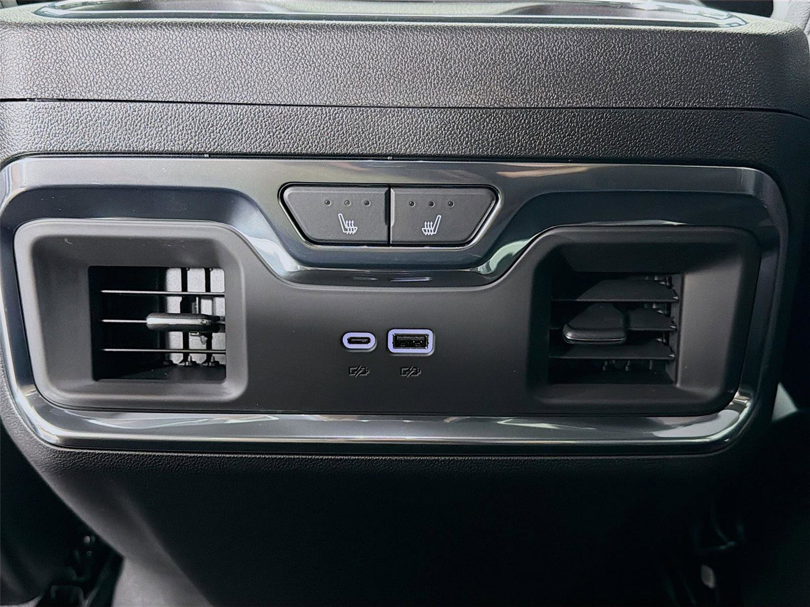 New 2026 GMC Sierra 2500 SLT w/ SLT Premium Package image 26