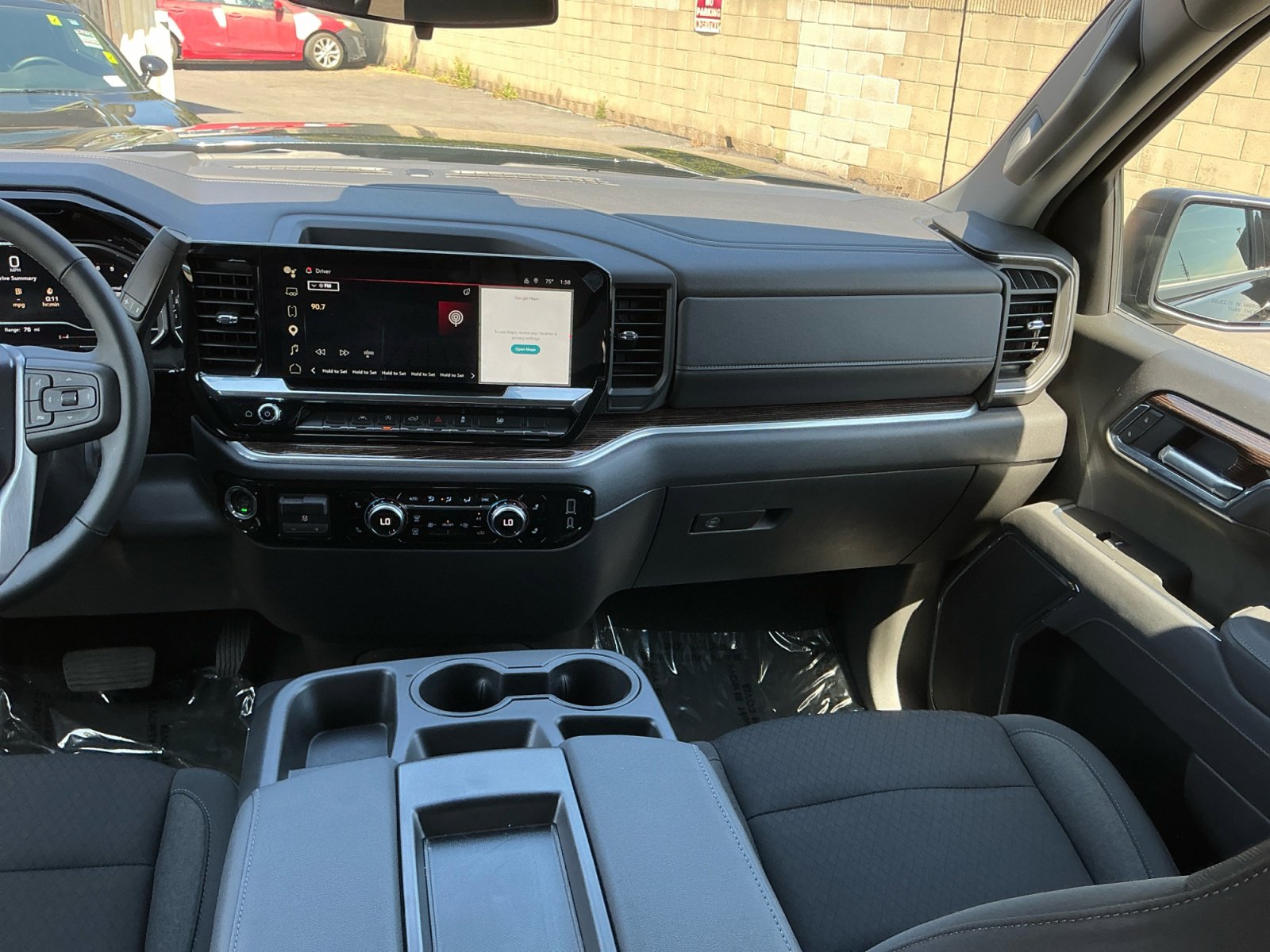 Used 2025 GMC Sierra 1500 Elevation image 16