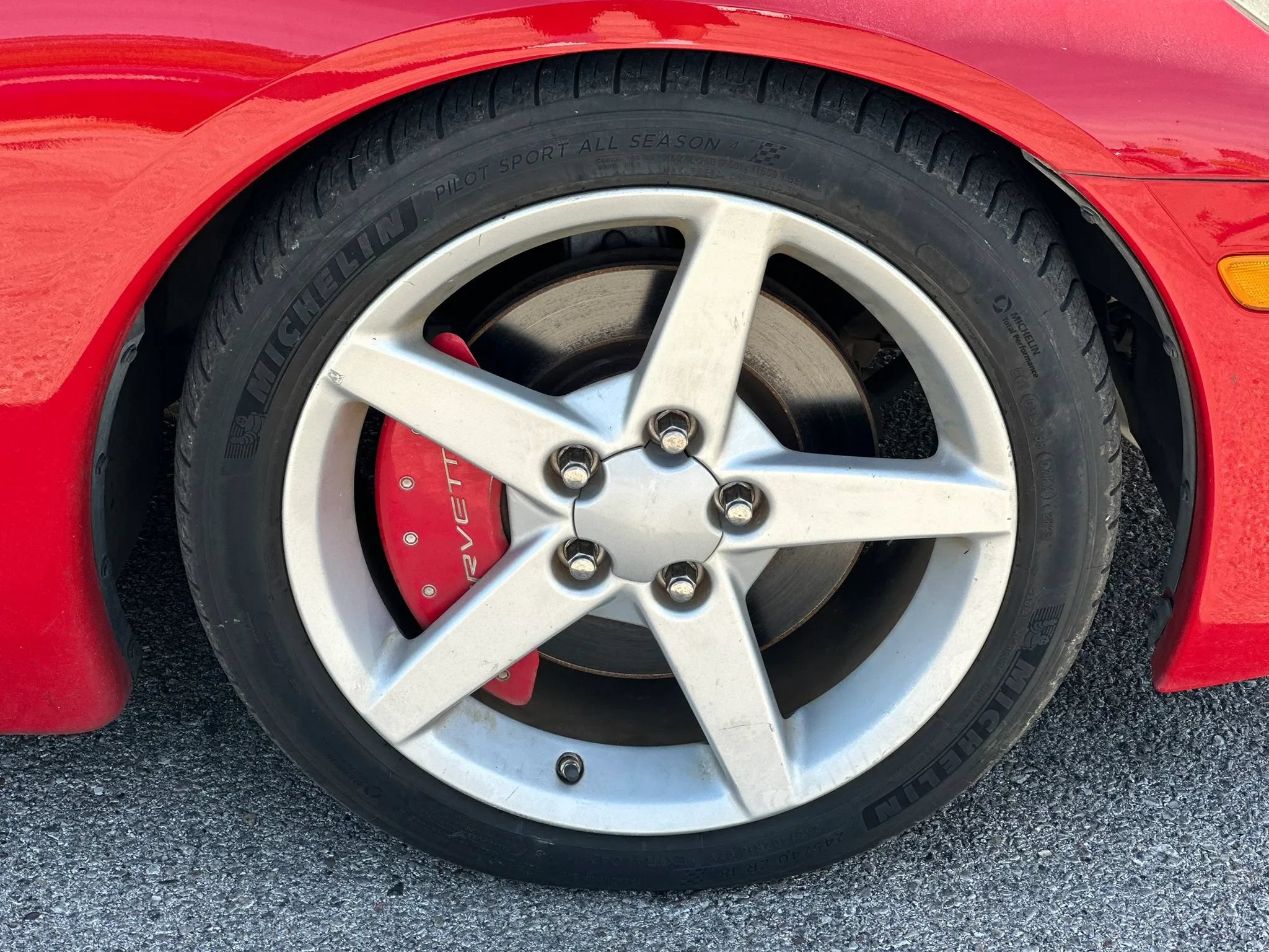 Used 2006 Chevrolet Corvette Coupe RWD image 19