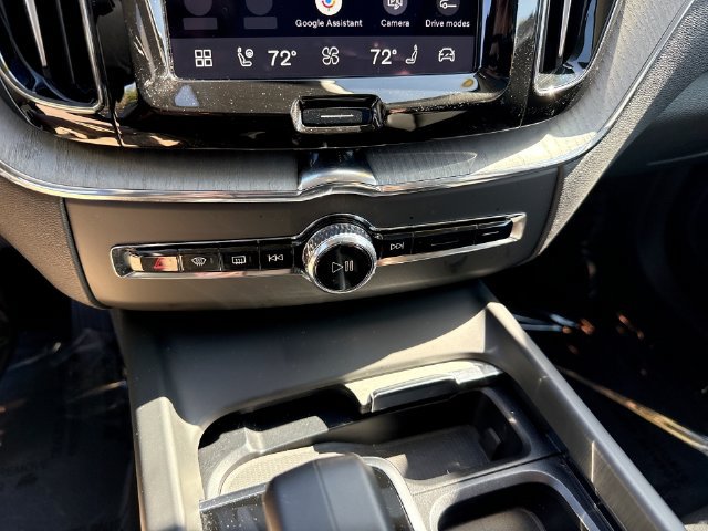 Certified 2025 Volvo XC60 T8 Plus w/ Protection Package Premier AWD/4WD image 15