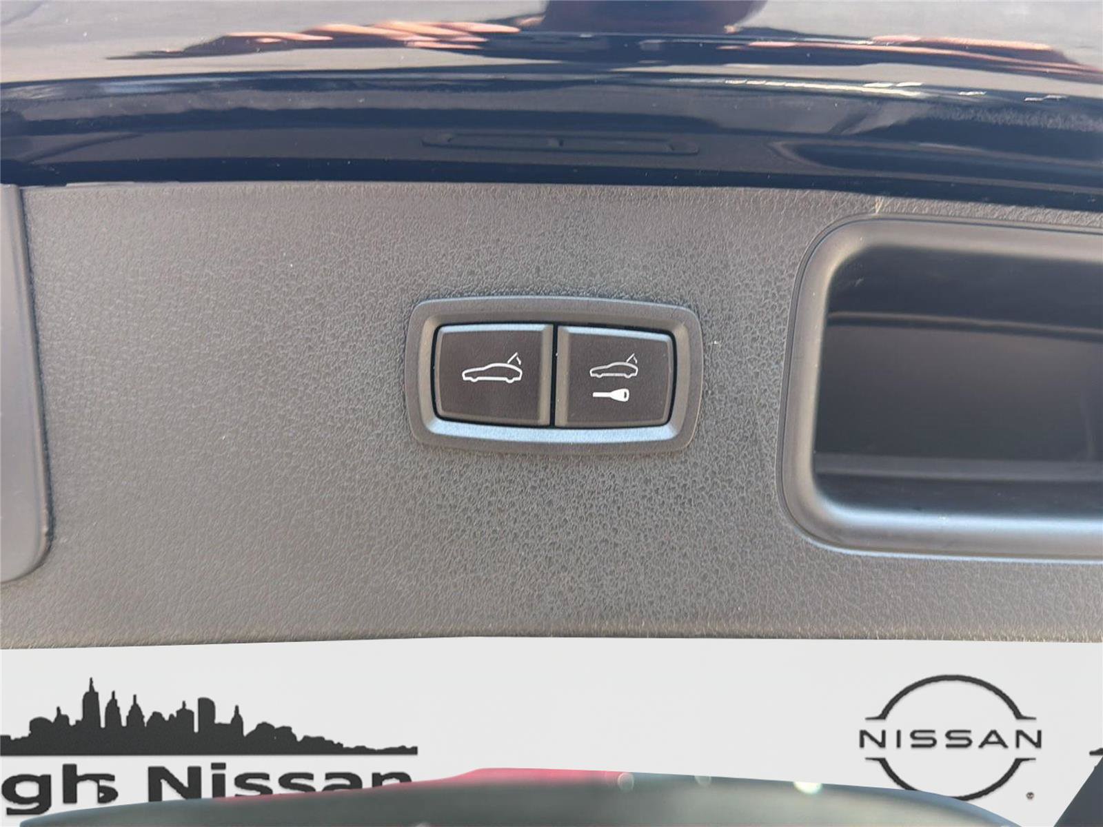 Used 2023 Porsche Macan Turbo AWD/4WD image 24
