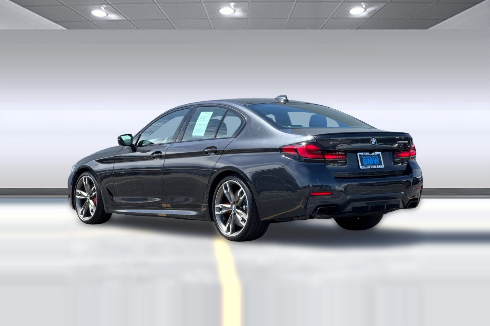 Used 2022 BMW M550i xDrive AWD/4WD image 3