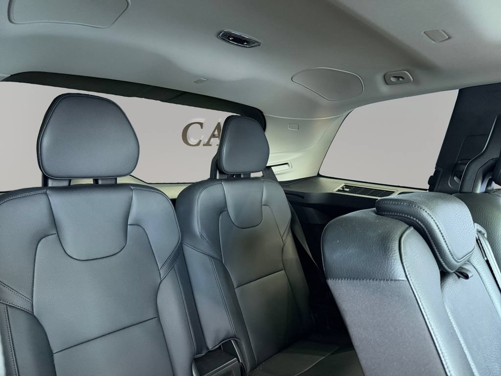 Used 2017 Volvo XC90 T6 Momentum w/ Vision Package AWD/4WD image 24