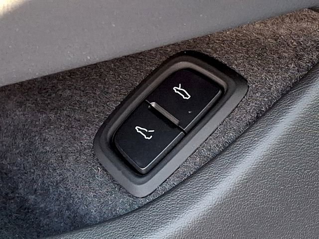 Used 2023 Chevrolet Corvette Stingray Coupe w/ Z51 Performance Package image 25