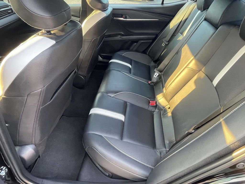 Used 2026 Toyota Camry SE FWD image 10