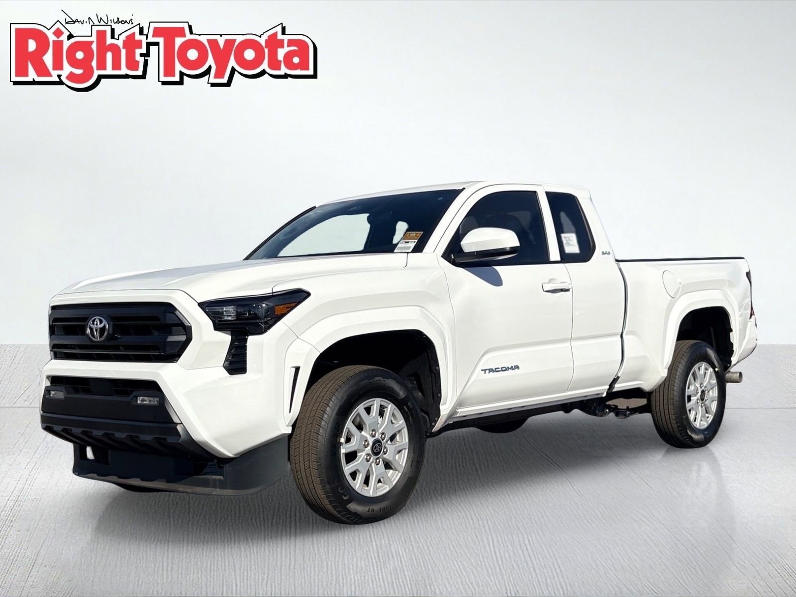 New 2025 Toyota Tacoma SR5