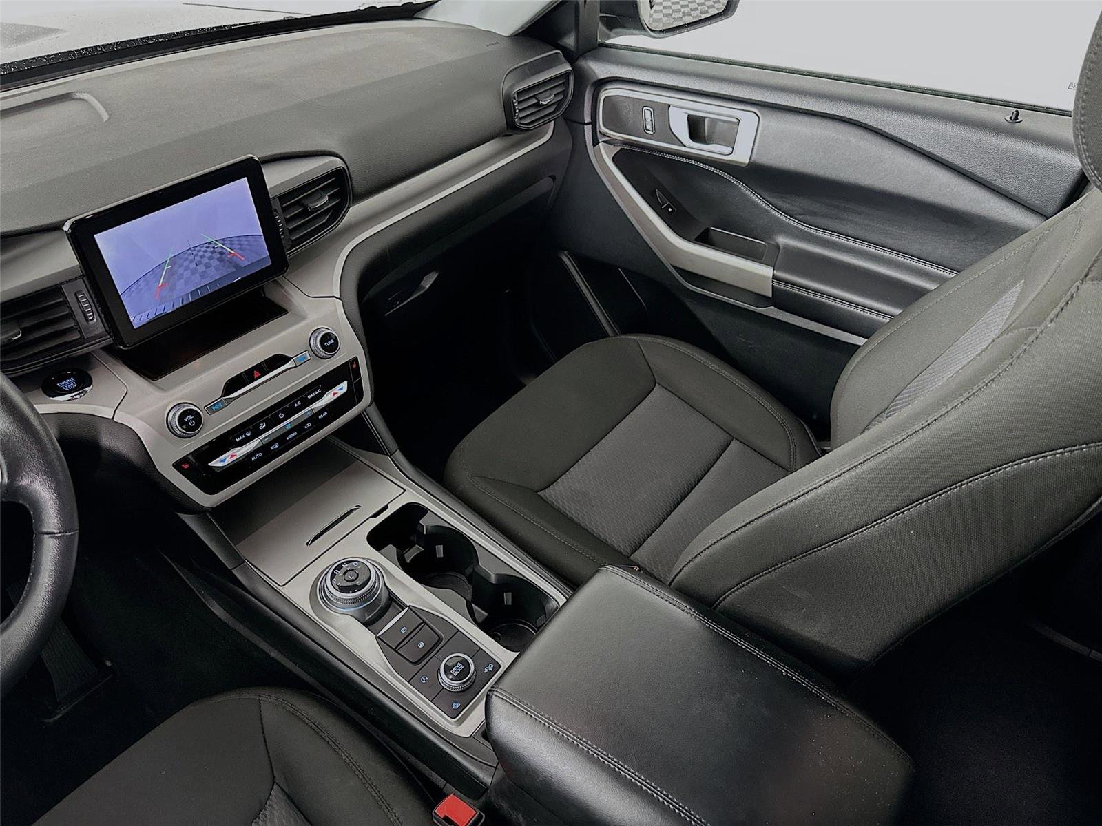 Used 2023 Ford Explorer XLT image 22