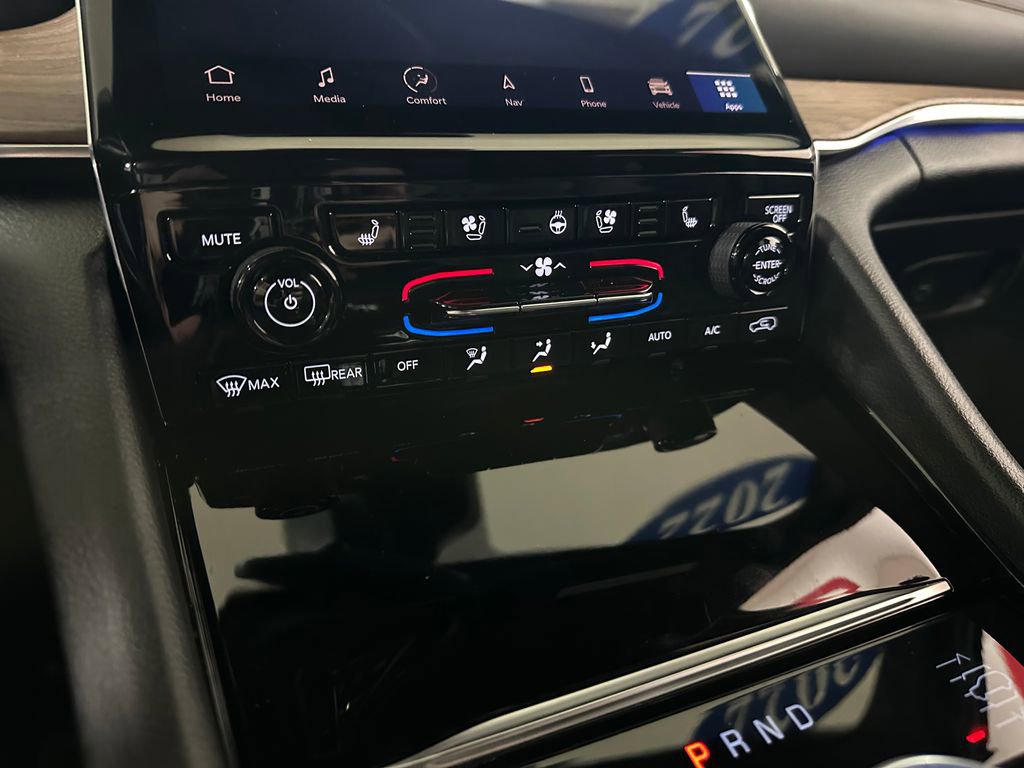 Certified 2022 Jeep Grand Cherokee L Summit w/ Luxury Tech Group V AWD/4WD image 29