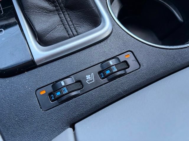 Used 2017 Toyota Highlander Limited FWD image 21