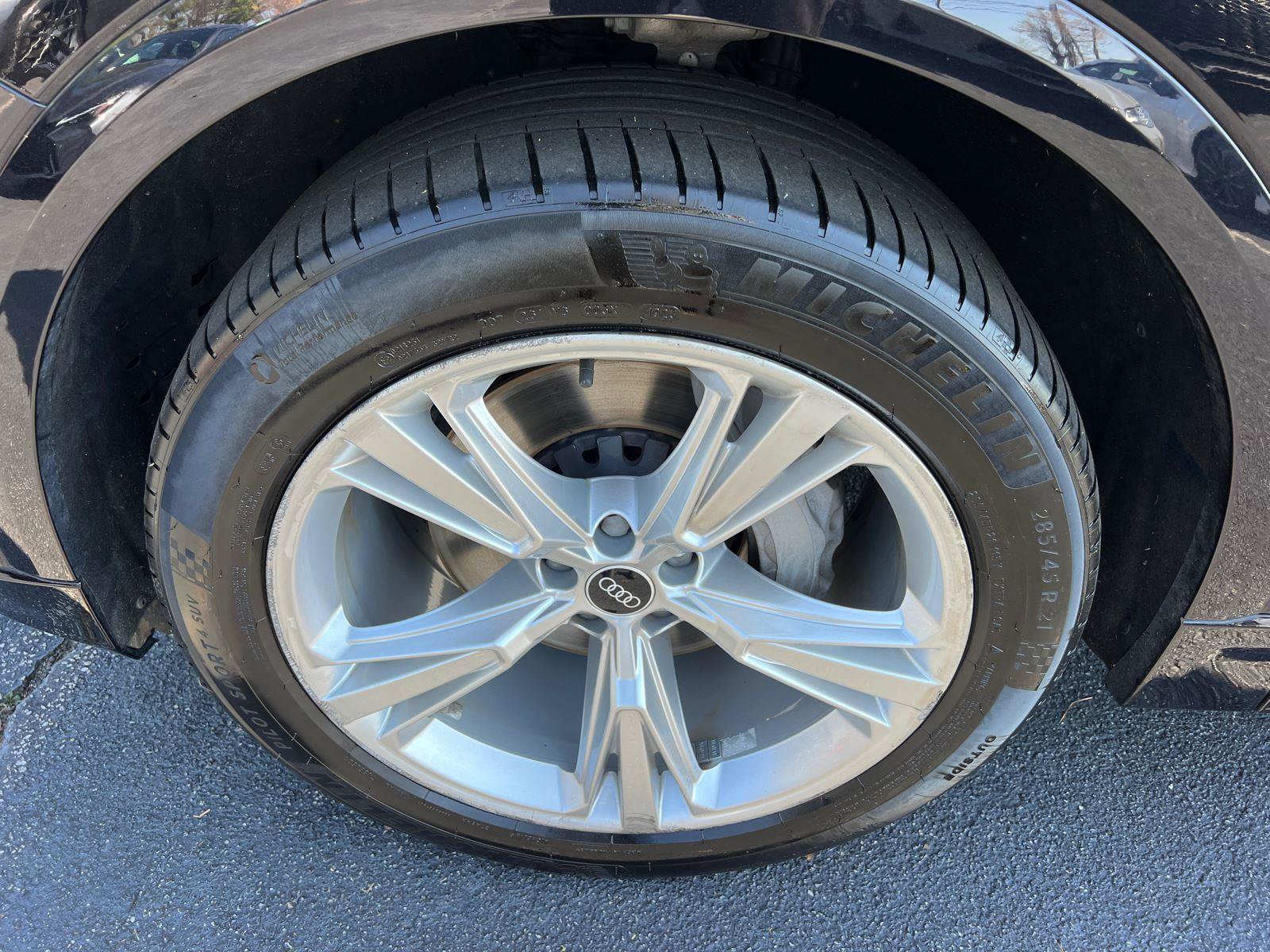 Used 2021 Audi Q8 Premium Plus w/ Premium Plus Package image 12