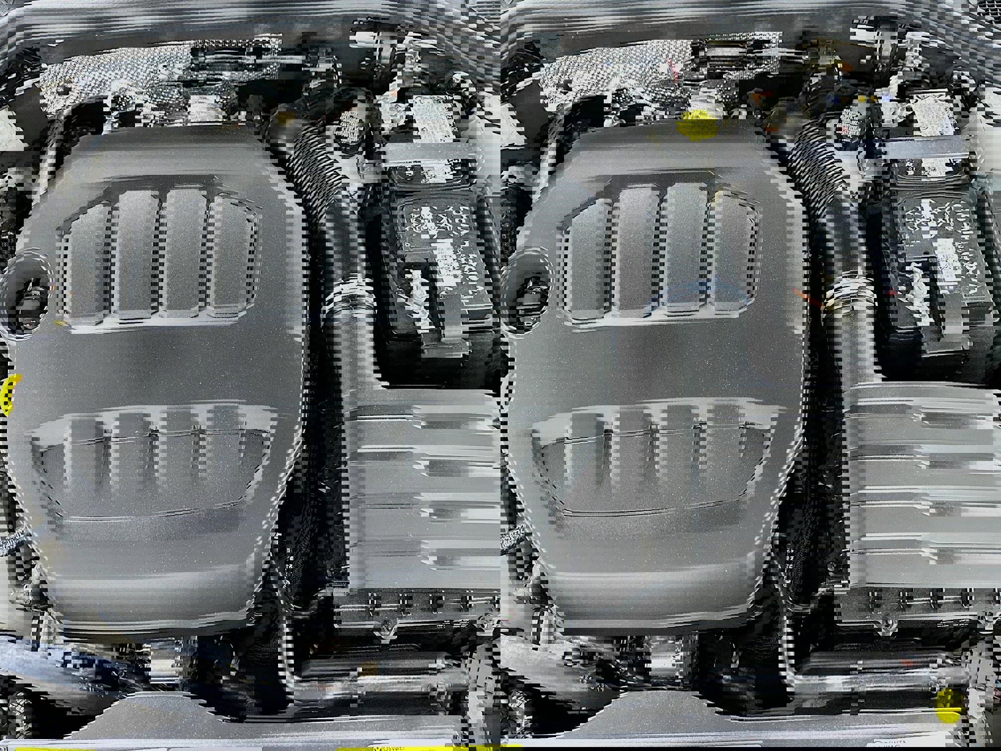 Used 2024 Volkswagen Golf R image 32