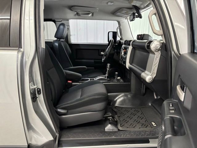 Used 2010 Toyota FJ Cruiser 4WD image 26