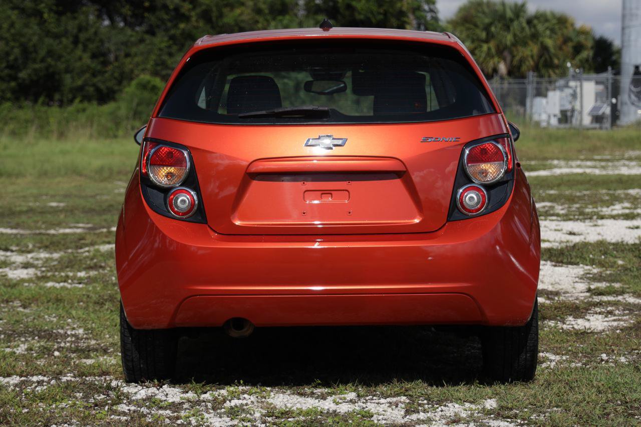 Used 2012 Chevrolet Sonic LS FWD image 7