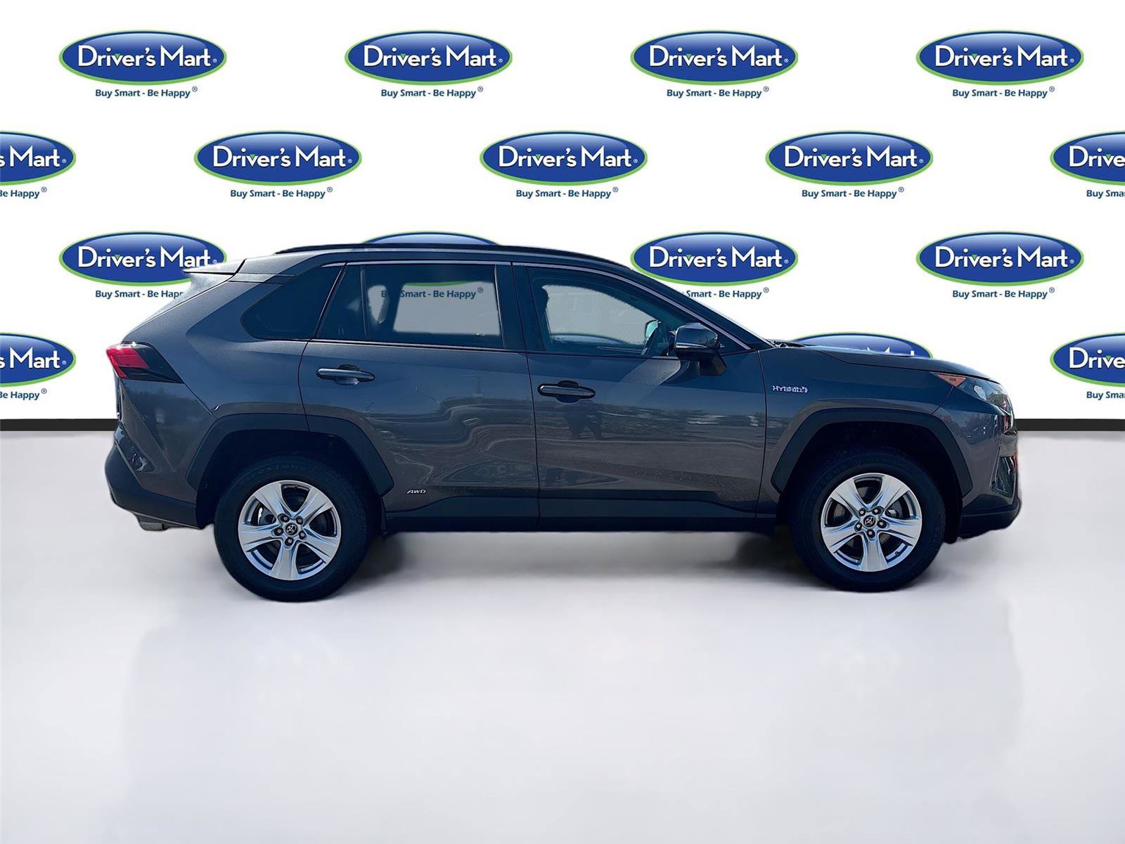 Used 2019 Toyota RAV4 LE image 9