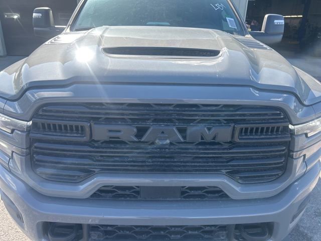 New 2026 RAM 2500 Laramie AWD/4WD image 12