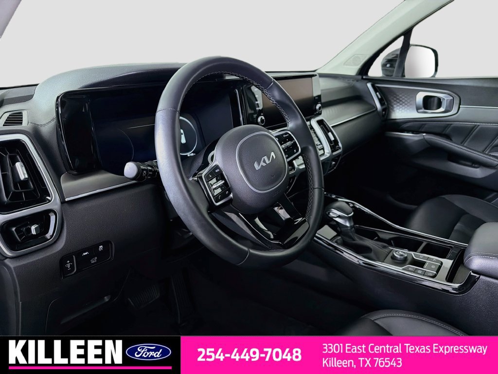 Used 2023 Kia Sorento SX FWD image 11