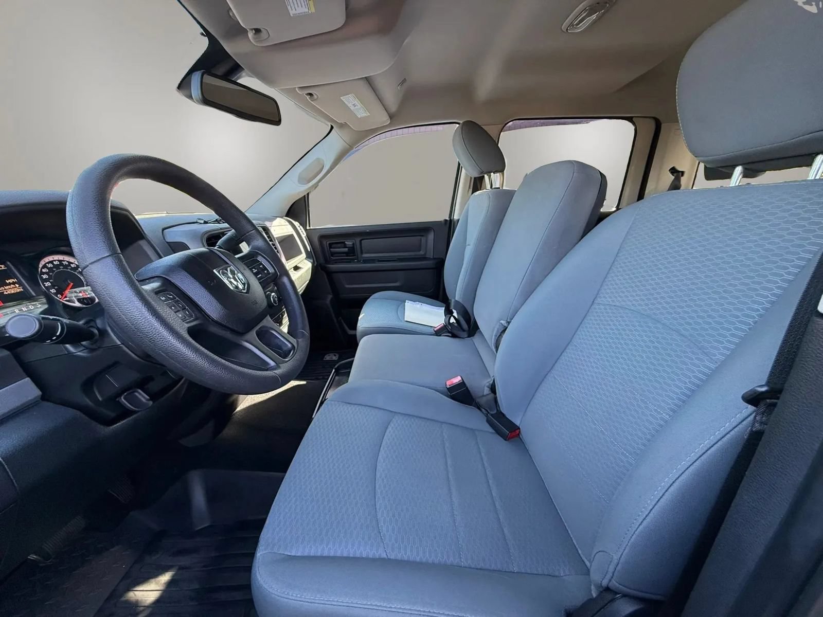 Used 2018 RAM 3500 Tradesman w/ Chrome Appearance Group AWD/4WD image 32