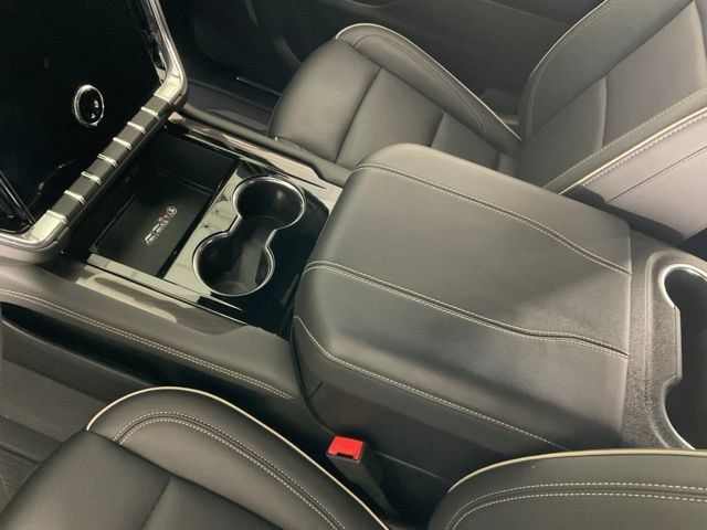 Used 2025 GMC Yukon XL Elevation w/ LPO, Elevation Black Package AWD/4WD image 20