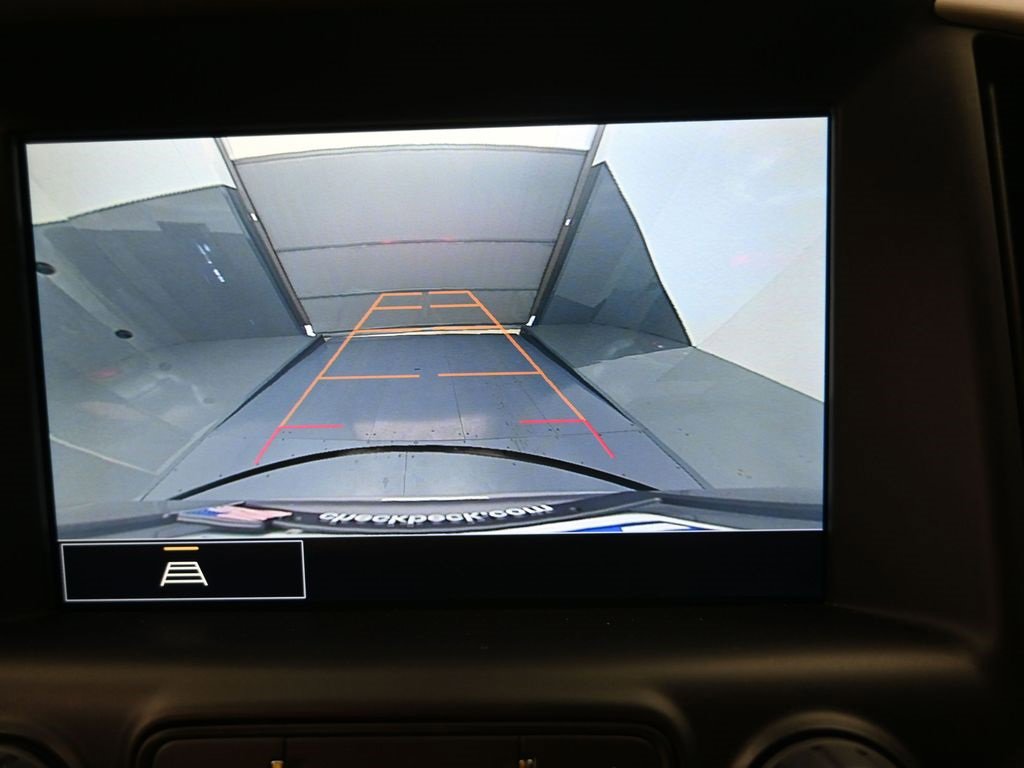 Used 2023 GMC Terrain Denali image 17