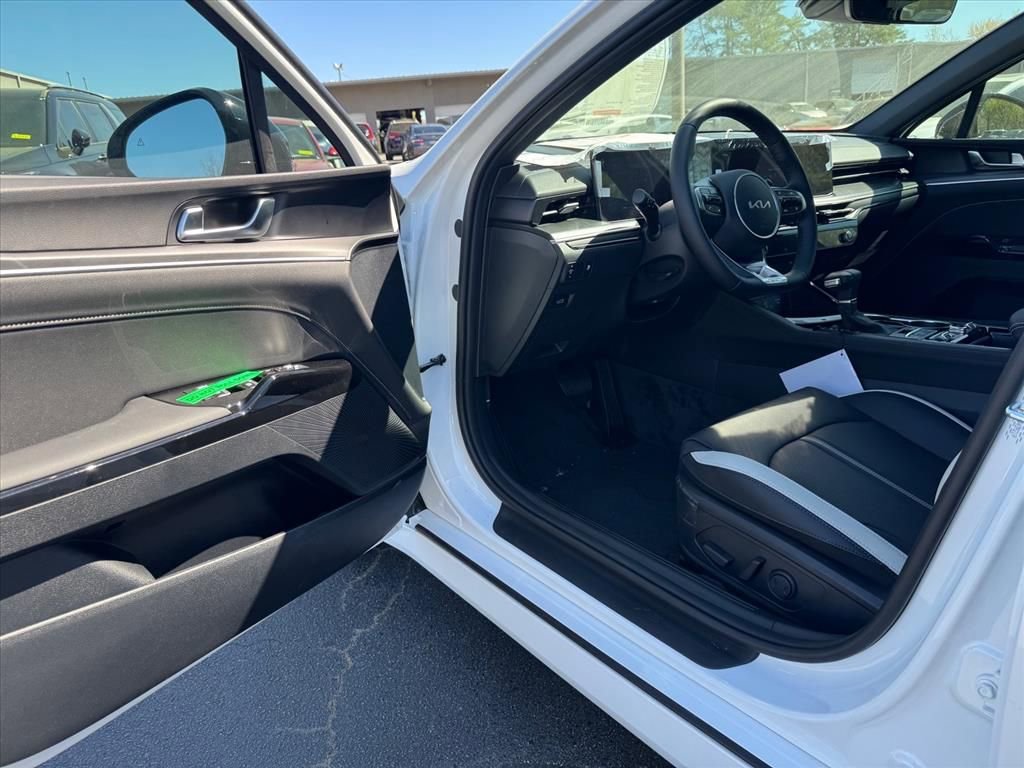 New 2026 Kia K5 GT-Line image 10