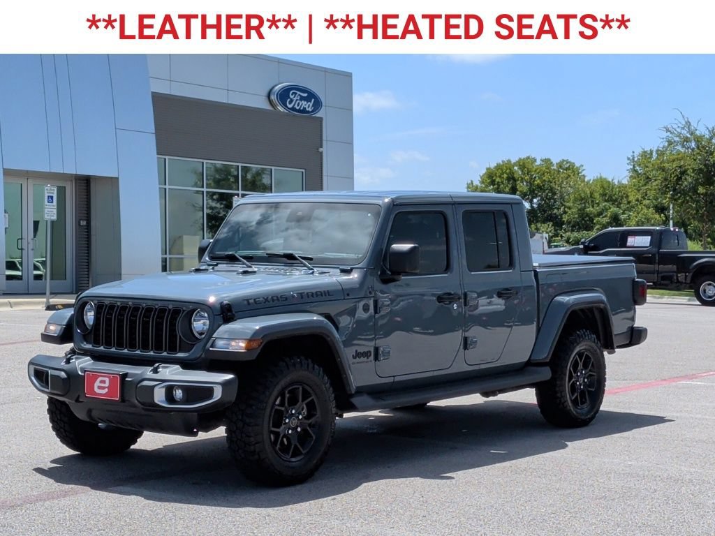 Used 2024 Jeep Gladiator Sport AWD/4WD image 3