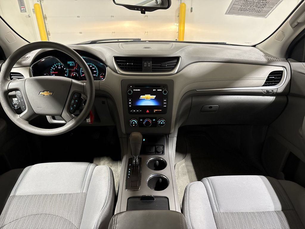 Used 2015 Chevrolet Traverse LS FWD image 10