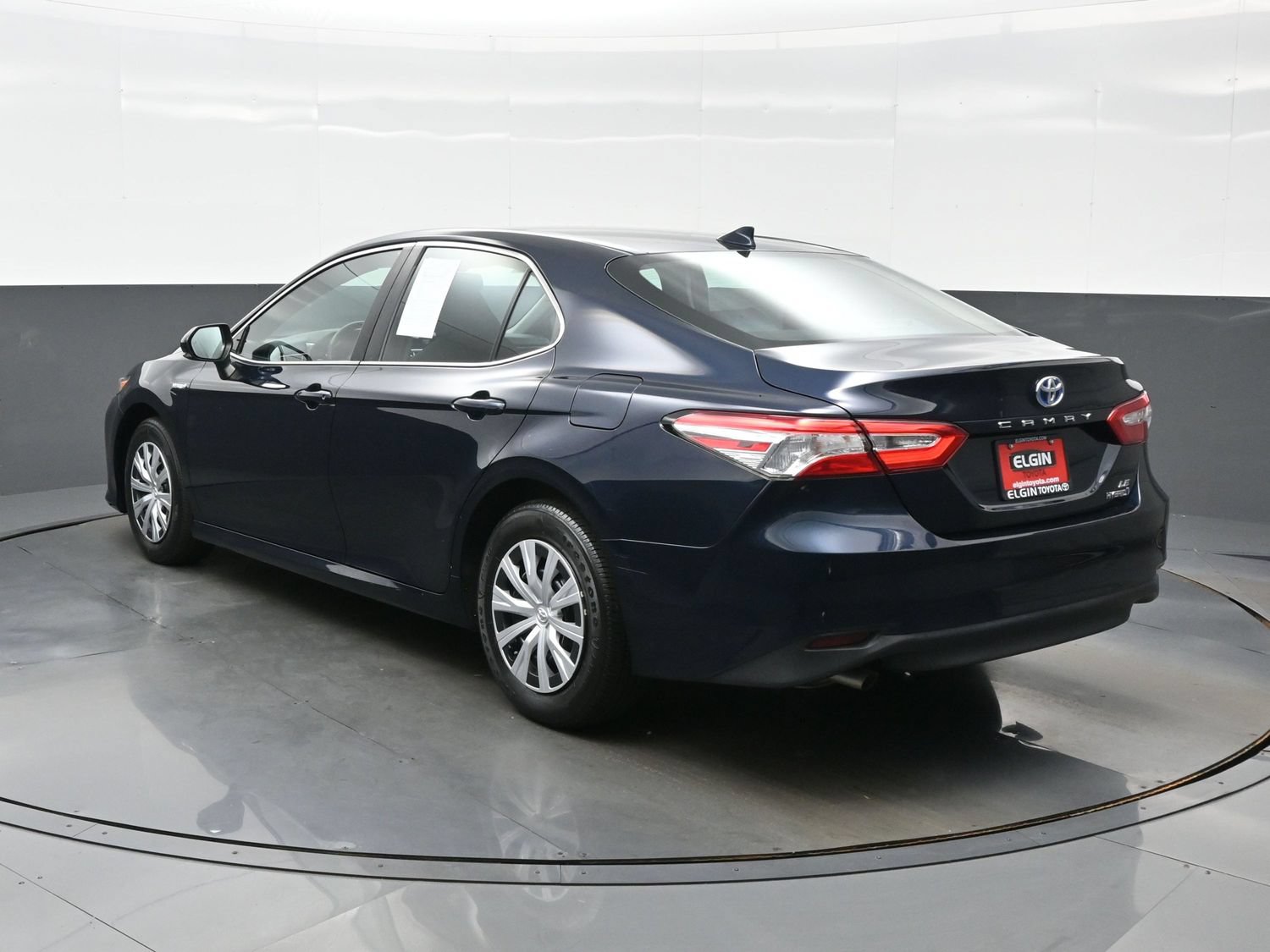 Used 2020 Toyota Camry LE w/ Fleet Convenience Package FWD image 4
