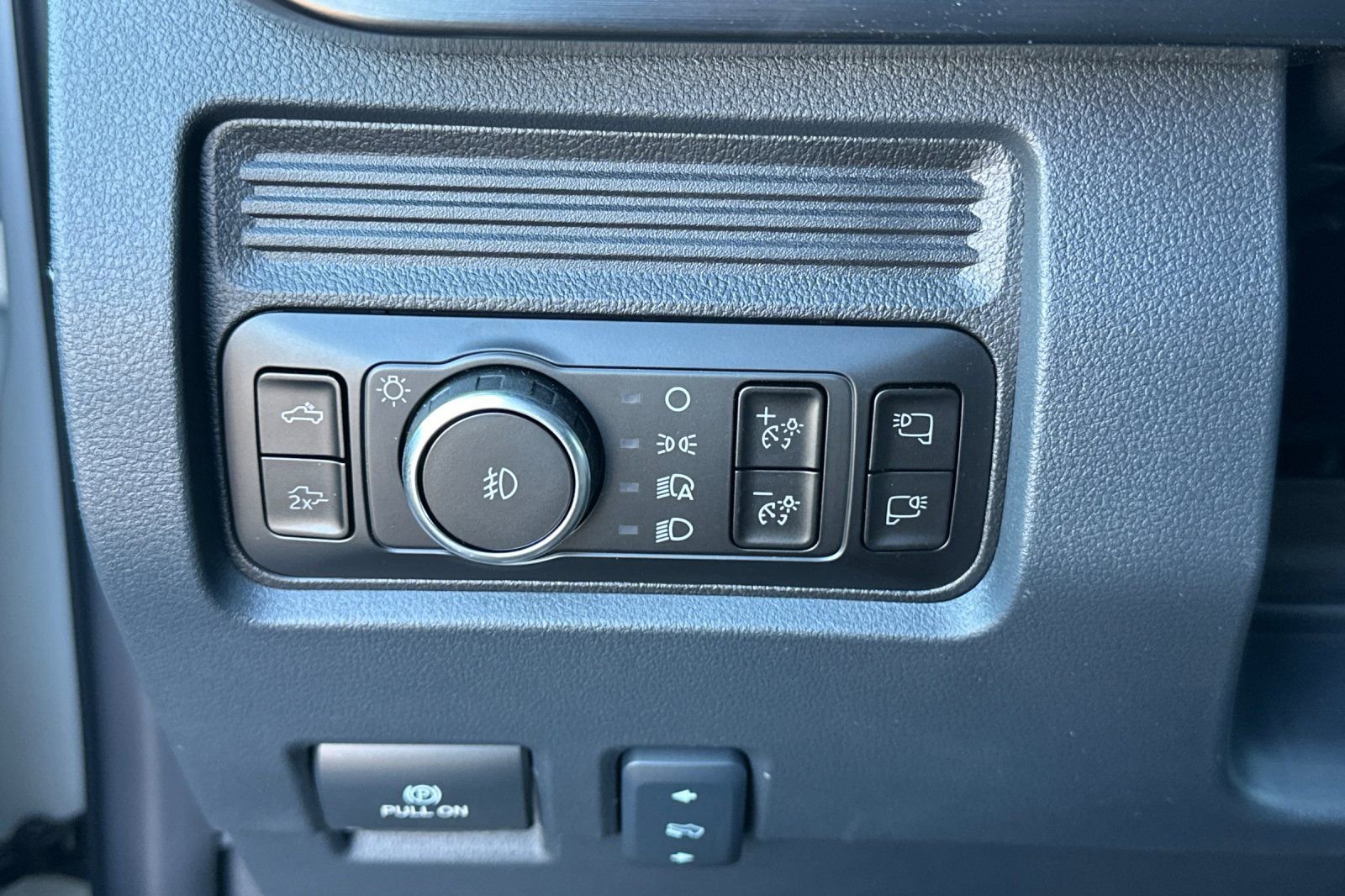 New 2026 Ford F350 Lariat image 26