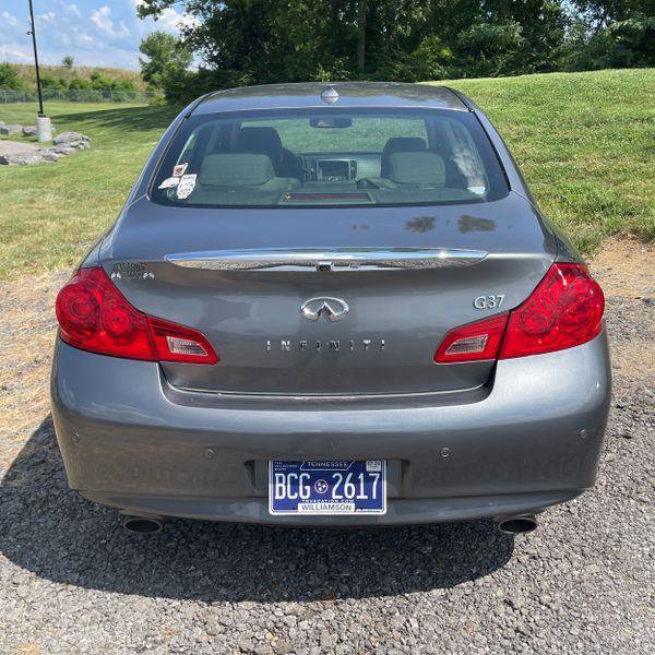 Used 2013 INFINITI G37 Journey w/ Premium Pkg image 9