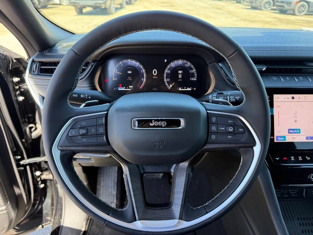 New 2026 Jeep Grand Cherokee Altitude AWD/4WD image 13
