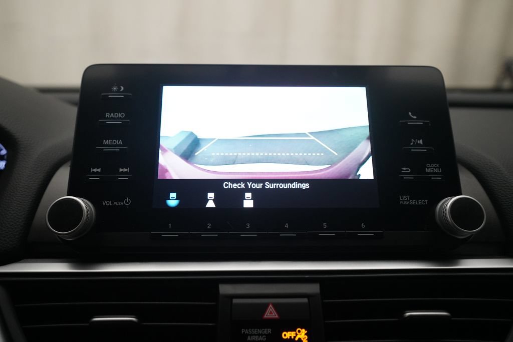Certified 2018 Honda Accord LX image 19