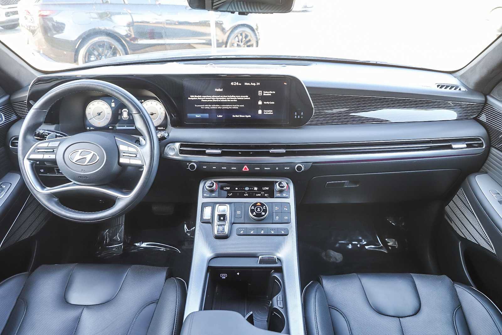 Used 2024 Hyundai Palisade Calligraphy AWD/4WD image 13