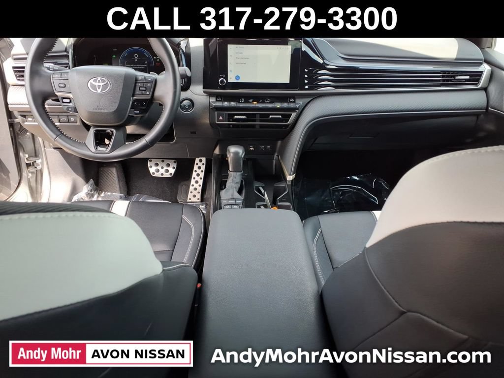 Used 2025 Toyota Camry SE FWD image 41
