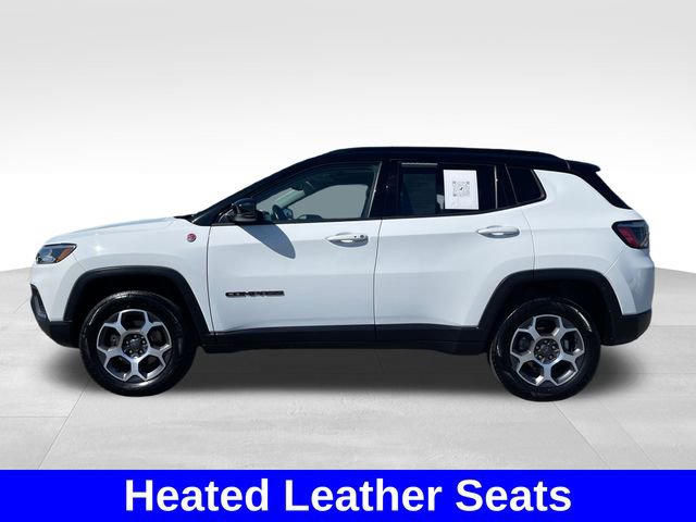 Used 2022 Jeep Compass Trailhawk w/ Sun and Sound Group AWD/4WD image 2
