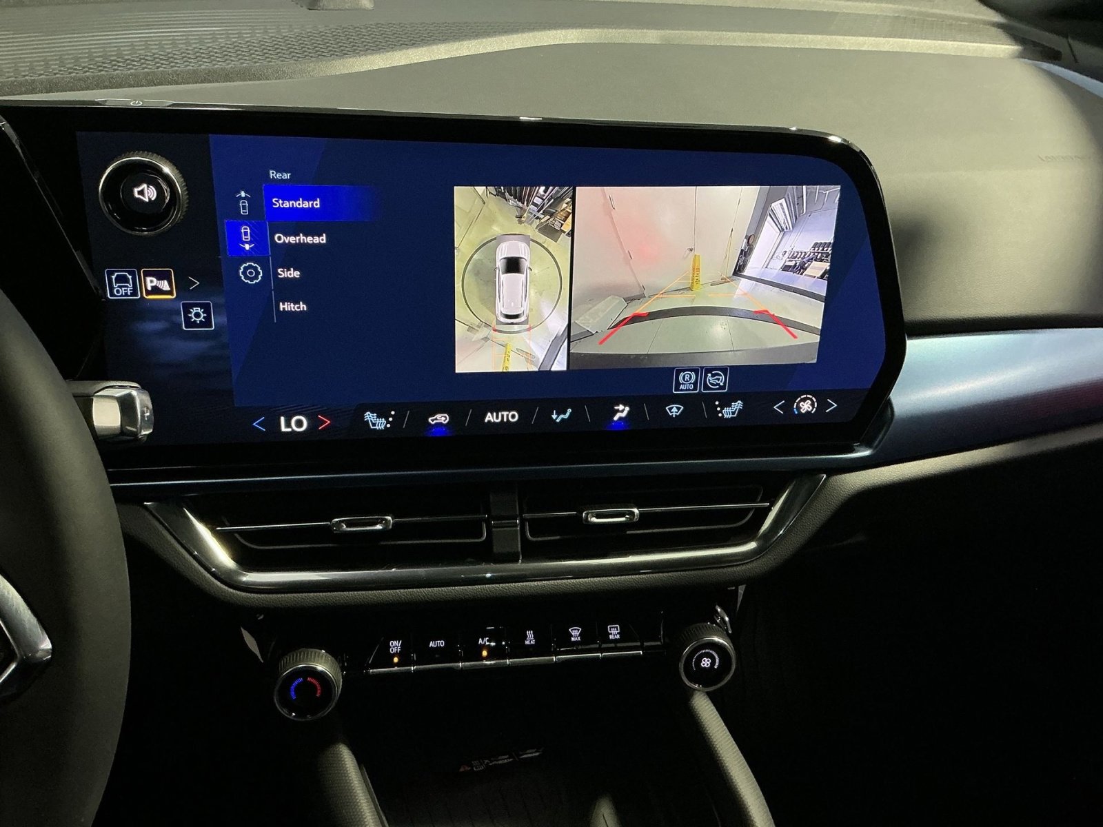 New 2026 Chevrolet Equinox EV LT image 27