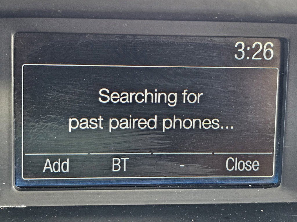 Used 2017 Ford Focus SE FWD image 3
