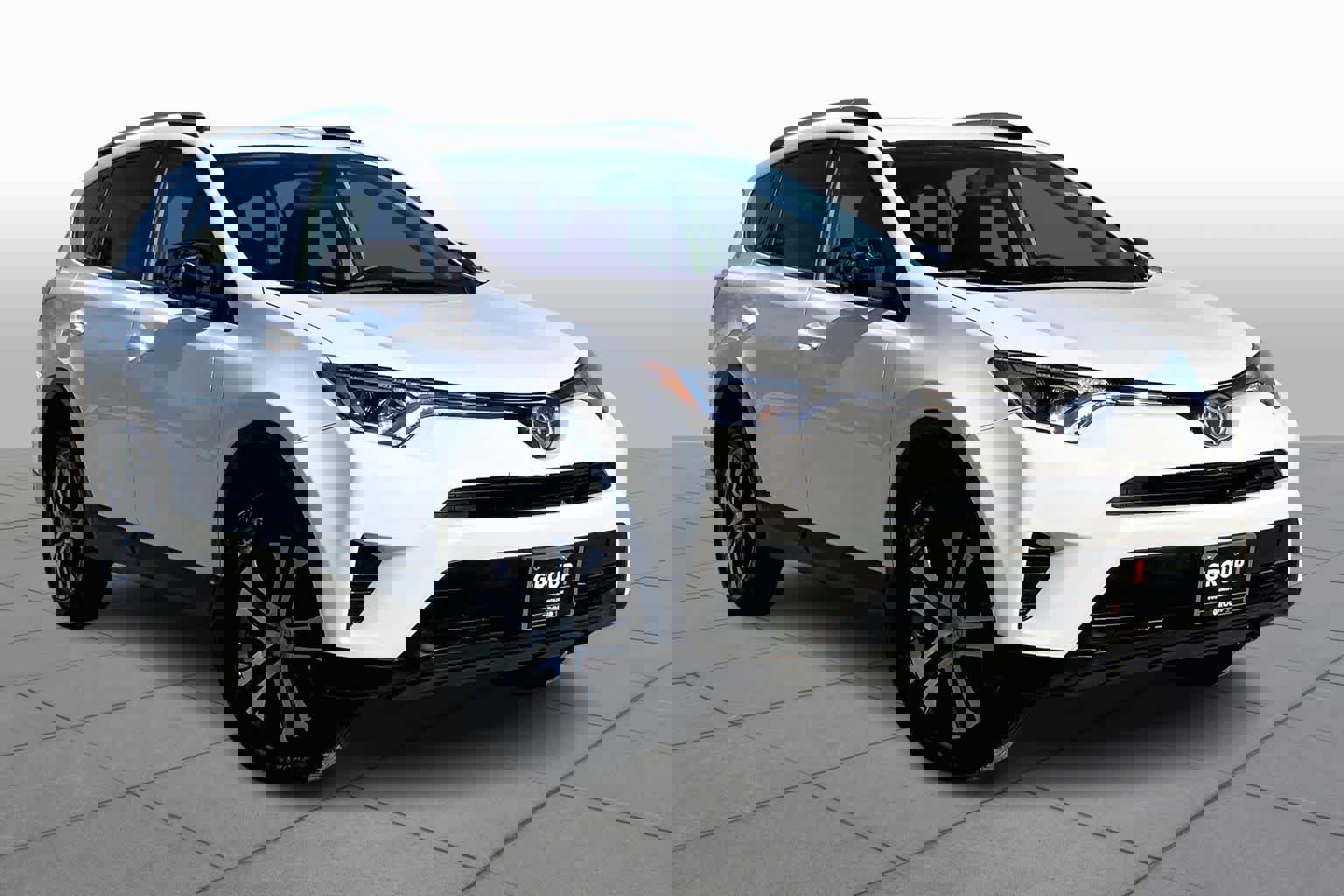 Used 2016 Toyota RAV4 LE image 3